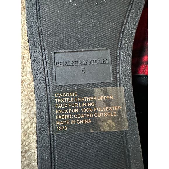 Chelsea & Violet Red Black Plaid Faux Fur Slip-On Studded Slippers Size 6 New - Picture 7 of 8